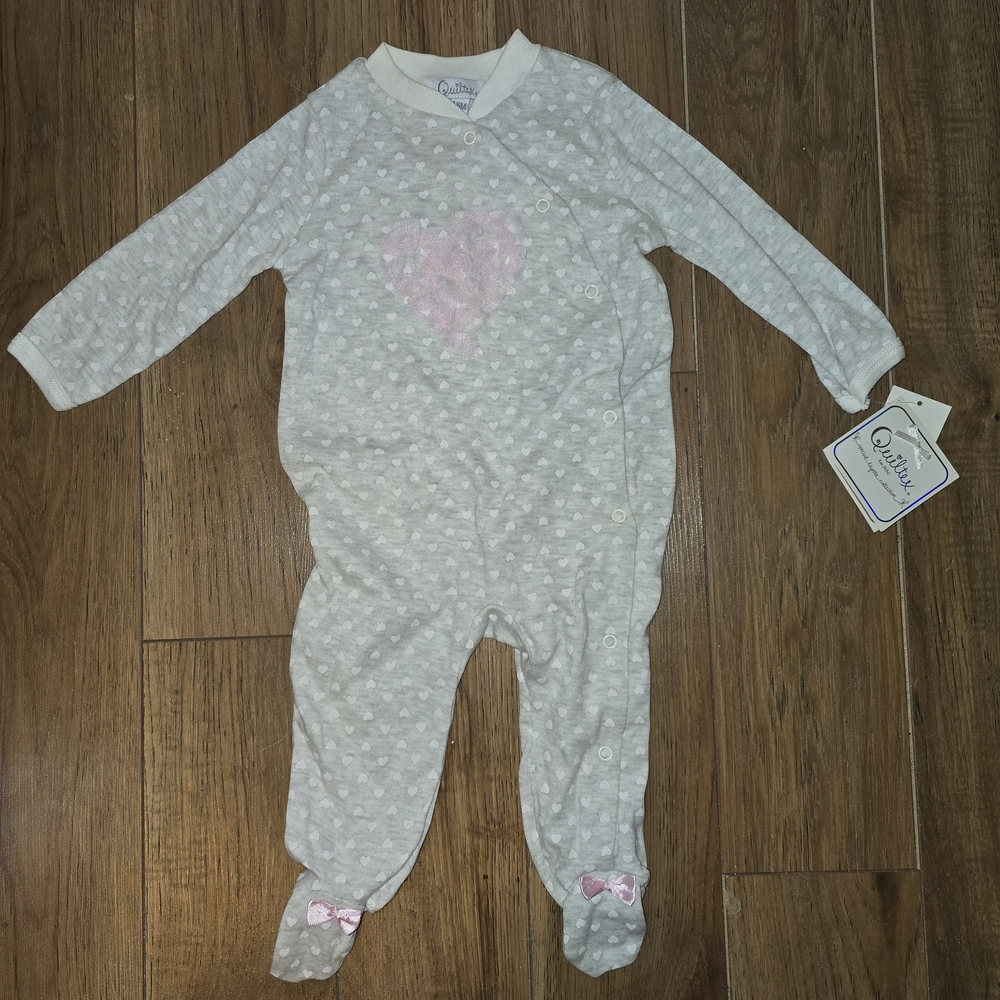 Quiltex Kids One Piece - Pink Heart on White